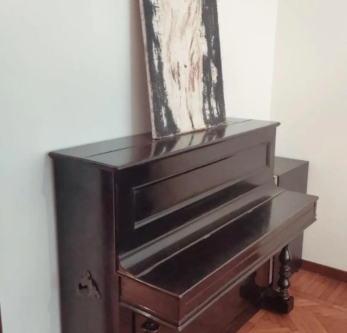 3 Minutes On Foot From Duomo! Big Apartament With 3 Bedrooms And Balcony Mediolan
